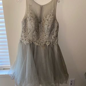 quinceañera dama dress